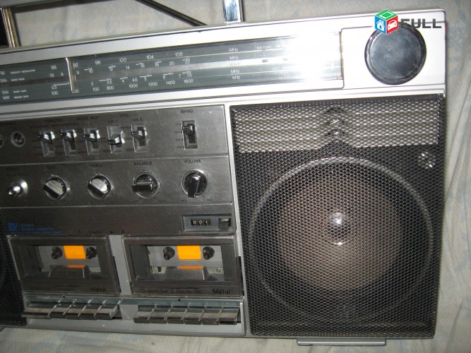 Tisonik stereo րադիոմագնիտաֆոն (perenasnoe) Ճապոնական