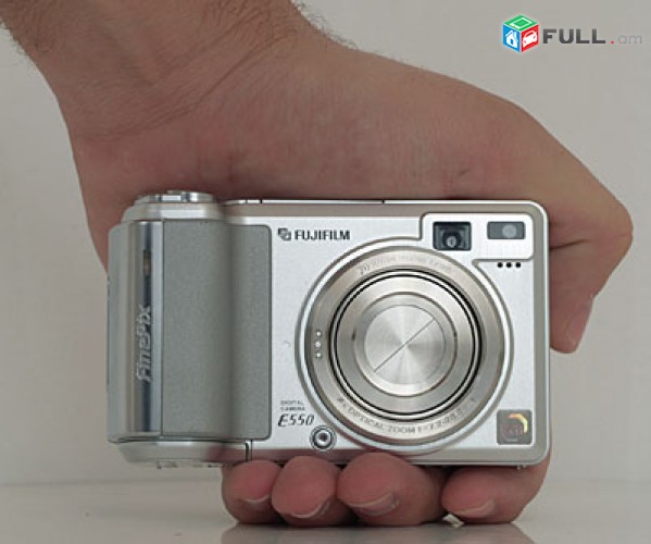 FUJIFILM E550 թվային տեսախցիկ 