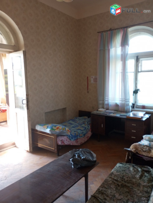 VACHARVUM  E  5 SEN  KENTRON  ABOVYAN  3/2  STALINKA