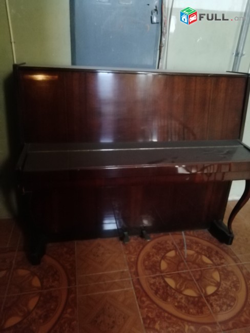 Срочно продается пианино
