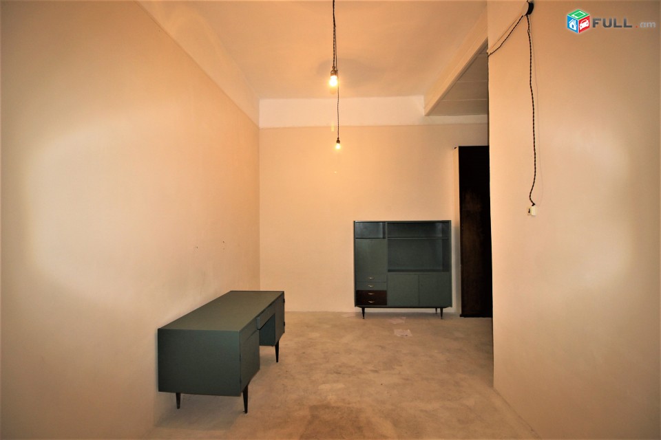 Գրասենյակային տարածք Տերյան փողոցում կենտրոնում, 40 ք.մ.,for rent G1362