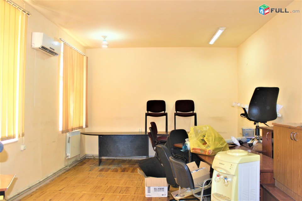 Գրասենյակային տարածք Վաղարշ Վաղարշյան փողոցում Արաբկիրում, 36 ք.մ. For rent Կոդ G1393