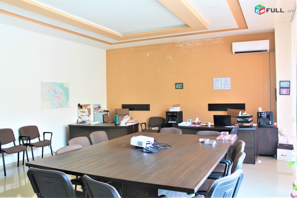 Վաճառվում է գրասենյակային տարածք Սայաթ Նովա պողոտայում,նորակառույցում կոդ C1245