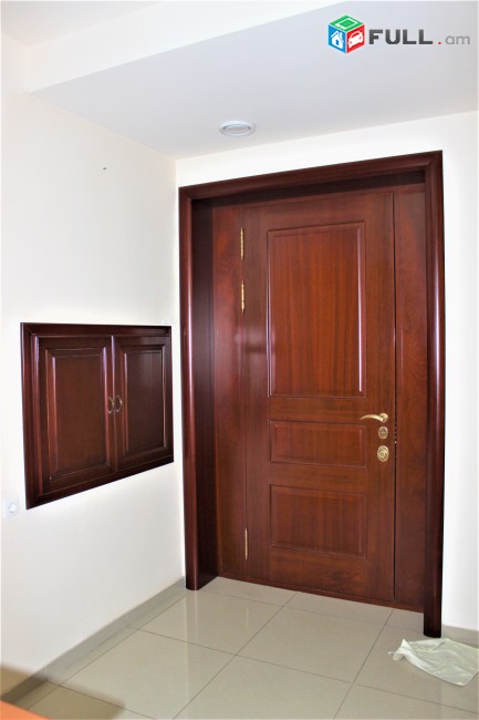 Գրասենյակային տարածք Սայաթ-Նովայի պողոտայում կենտրոնում, For rent   Կոդ G1354