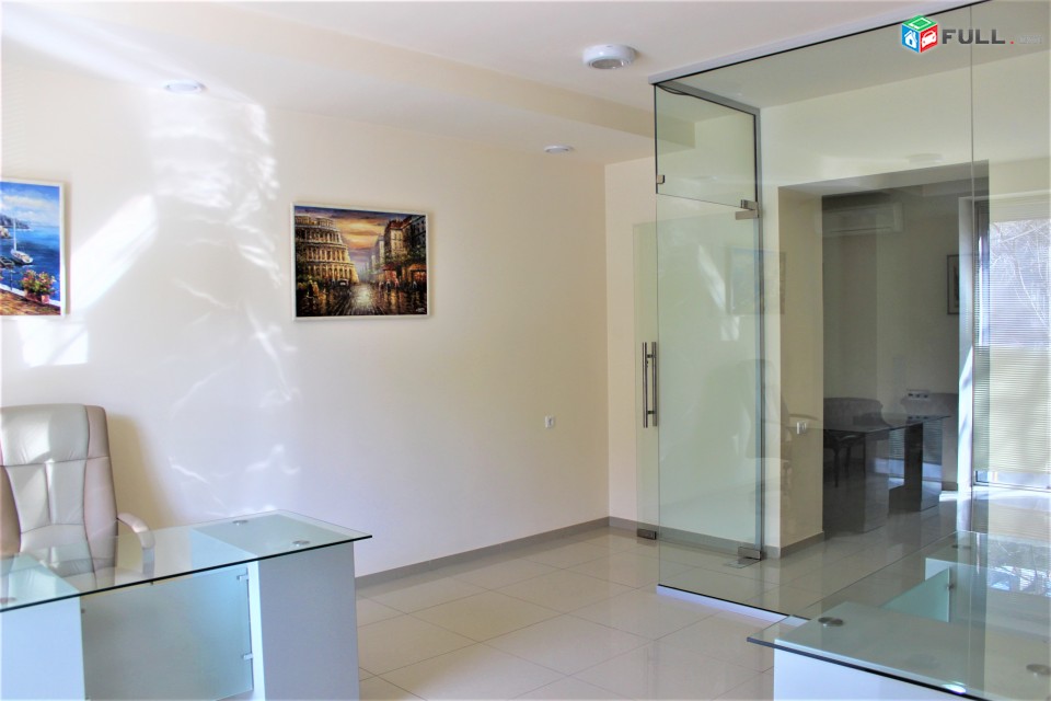 Գրասենյակային տարածք Սայաթ-Նովայի պողոտայում կենտրոնում, For rent   Կոդ G1354