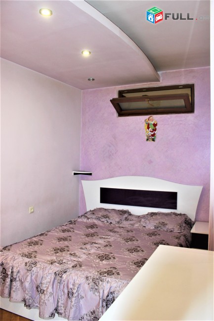 2 սենյականոց բնակարան Երվանդ Քոչարի փողոցում,կապիտալ վերանորոգված, Կոդ B1200