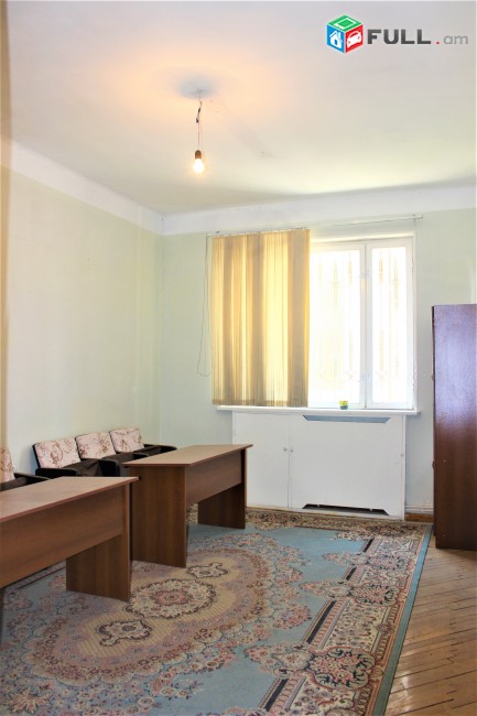 Գրասենյակային տարածք Արմեն Տիգրանյանի փողոցում Մանումենտում, 155 քմ, Կոդ G1423