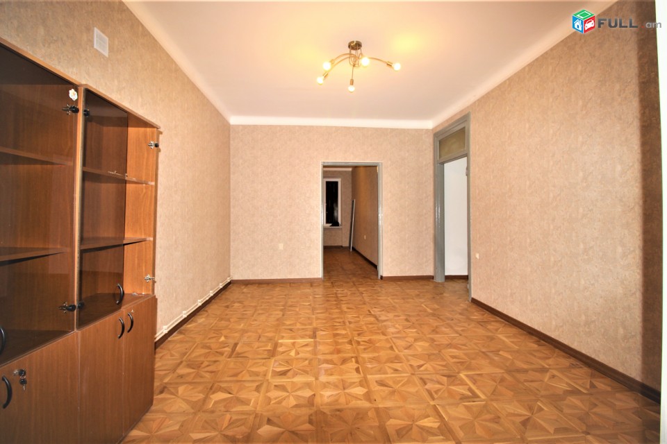 Գրասենյակային տարածք Մեսրոպ Մաշտոցի պողոտայում կենտրոնում, 75 քմ, Office, For rent, Կոդ G1433