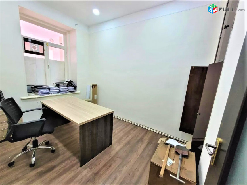 Գրասենյակային տարածք  Փոքր Կենտրոնում, 105 քմ, for rent, Կոդ G1459