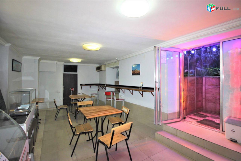 Բազմաֆունկցիոնալ գույք կենտրոնում,42քմ.,for rent,Կոդ G1585