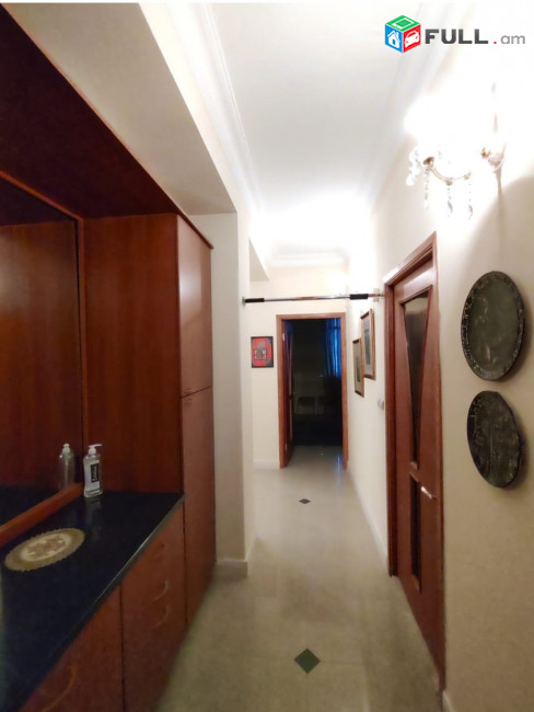 Չարենց փ․, 5 սենյականոց բնակարան նորակառույց շենքում, for rent,Կոդ B1348