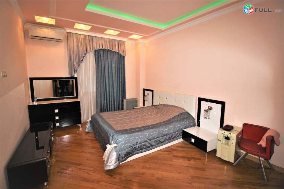 Ռոստոմի փողոց,140քմ,3 սենյականոց բնակարան,for rent,Կոդ B1366