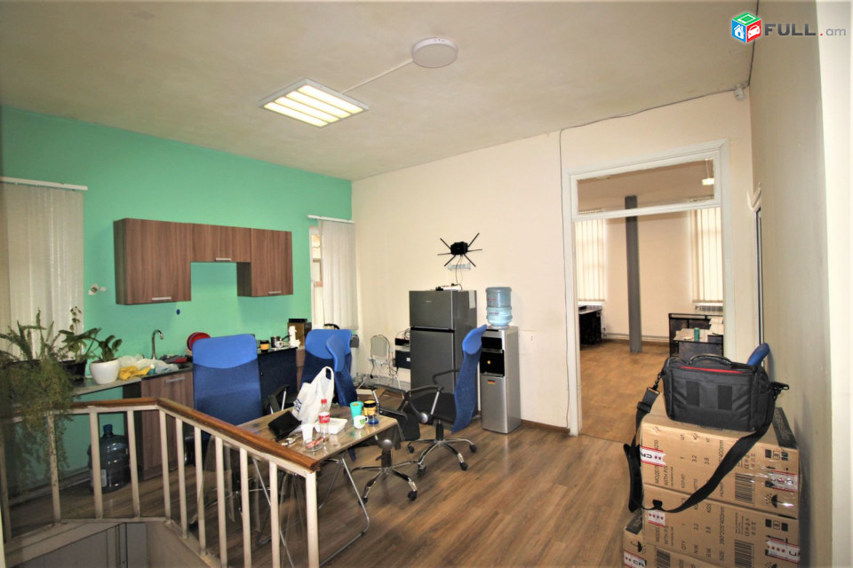 Հրաչյա Քոչար փողոց,Արաբկիր,250քմ.,Գրասենյակային տարածք,for rent,Կոդ G1743