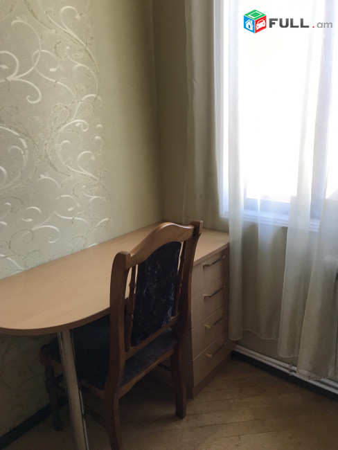 Մոսկովյան փողոց,2 սենյականոց բնակարան ,74քմ,for sale,Կոդ C1466