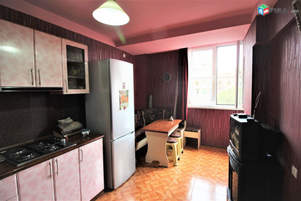 Խորենացու փողոց,93քմ,3 սենյականոց բնակարան,for rent,Կոդ C1524