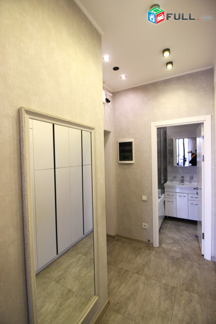 Եզնիկ Կողբացու փողոց,2 սենյականոց բնակարան նորակառույց շենքում, 57քմ, for sale, կոդ C1543