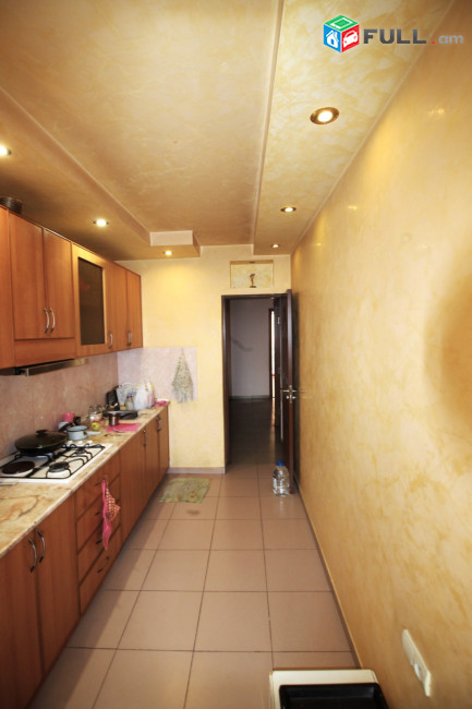3 սենյականոց բնակարան Քաջազնունի փողոցում, 81 ք.մ., եվրովերանորոգված, Կոդ C1558