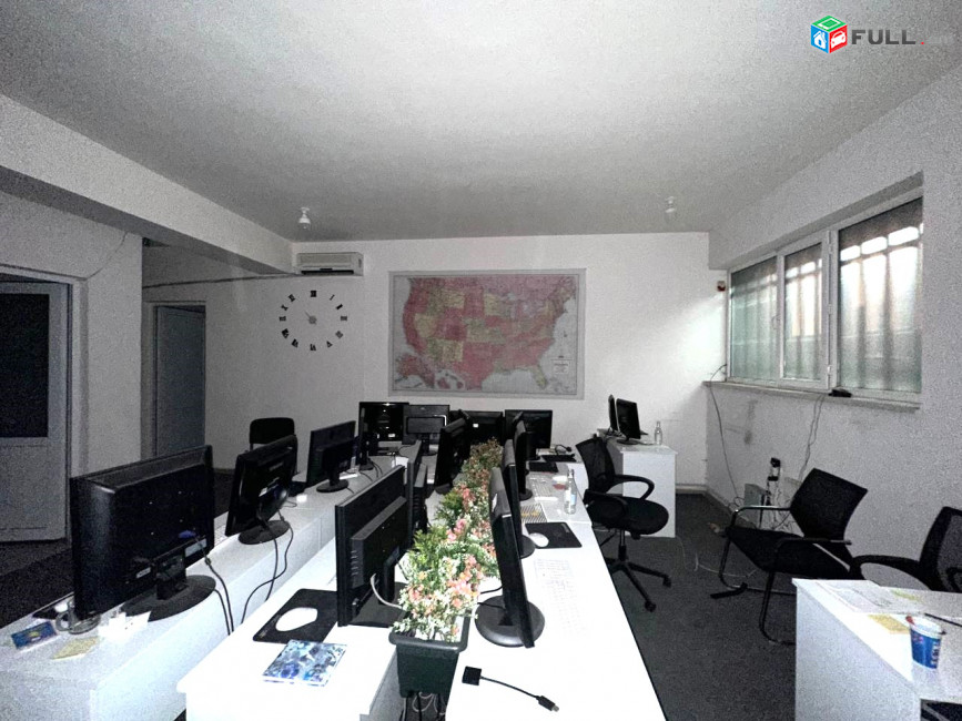 Գրասենյակային տարածք Չայկովսկու փողոցում կենտրոնում, 70 քմ, Կոդ G1966