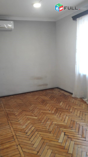 Կոմիտասի պողոտայում՝ ՍԱՍ սուպերմարկետի հարևանությամբ, վաճառվում է 3 սենյականոց բնակարան, For sale, Կոդ C1639