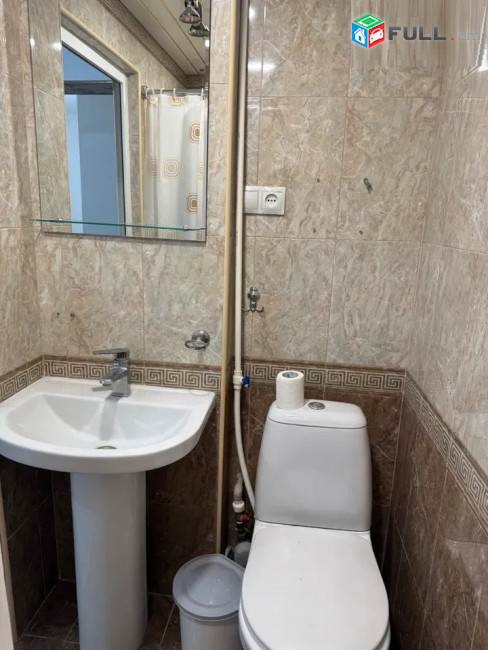 Վարձով է տրվում 1-ին գիծ կոմերցիոն տարածք։ For rent կոդ G2647