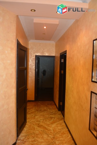 3 սենյակ, բնակարան Սայաթ Նովա պողոտայում, կոդ B1102
