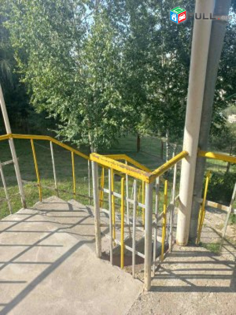 Vanadzorum trvum e vardzov  sepakan tun 