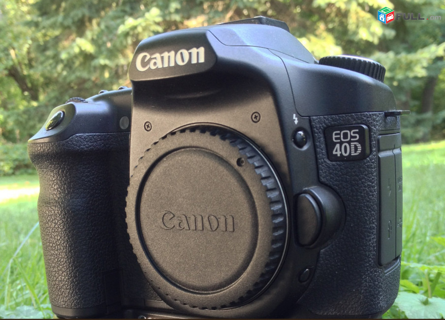 Canon EOS 40D Body.18-55 lens.