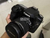 Canon EOS 40D Body.18-55 lens.