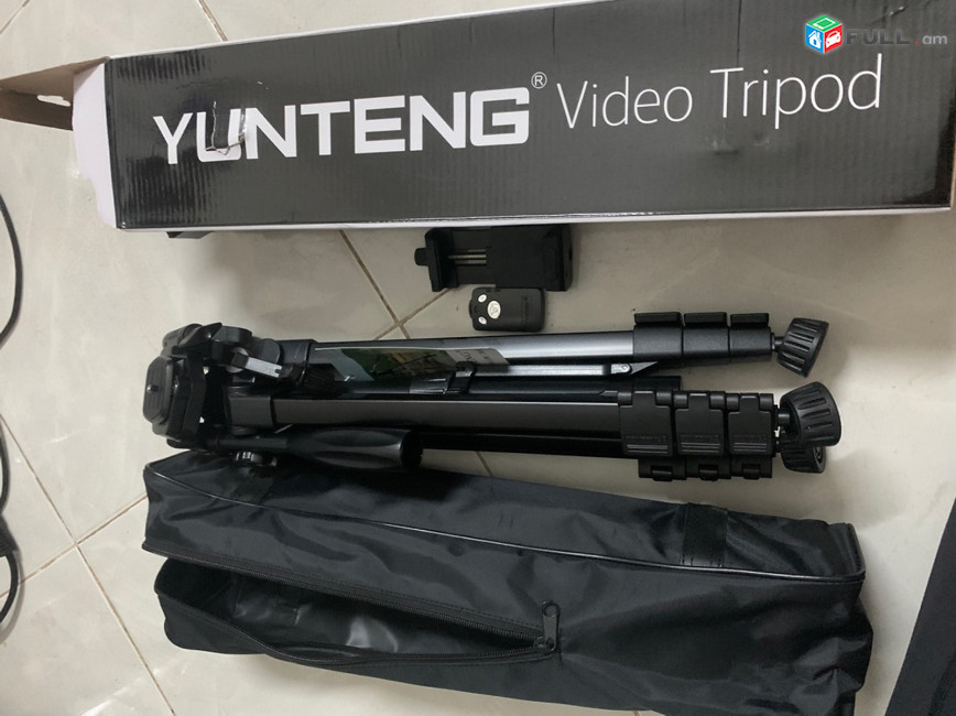 Yunteng VCT-288 Monopod Tripod with Clip for DSLR Canon Eos Nikon.  