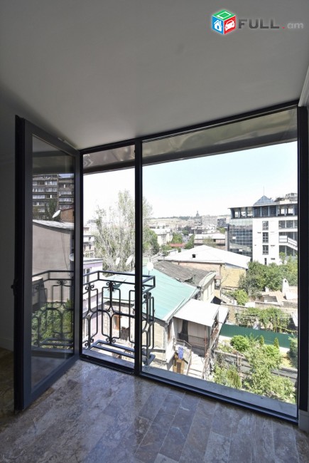 4 սենյականոց նոր վերանորոգված բնակարան Չարենց փողոցում