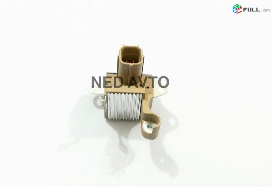 HONDA ACCORD  դինամոյի զարյատկի ռելե, регулятор генератора.7517