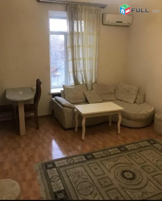2 սենյականոց բնակարան Չարենց փողոցում