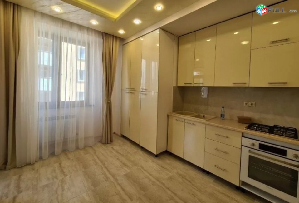 Վաճառվում է 3 սենյականոց բնակարան Դավիթաշենում նորակառույց շենքում 