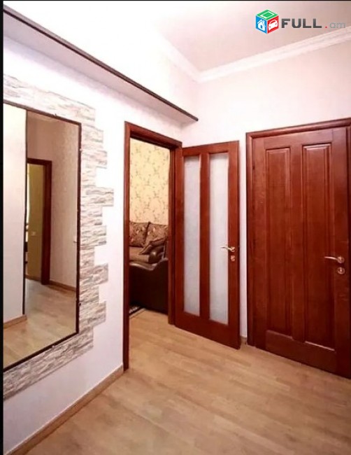 Սայաթ - Նովա պողոտայում առաջին գիծ , 2 սենյականոց բնակարան 