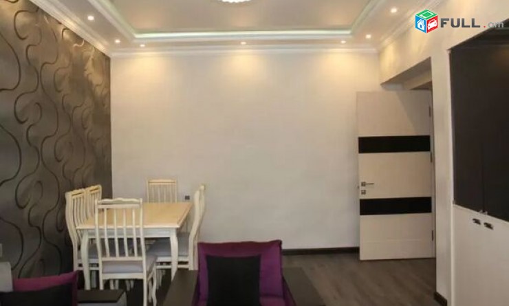 3 սենյականոց բնակարան Չարենց փողոցում
