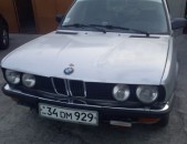 BMW -     523 , 1982թ.