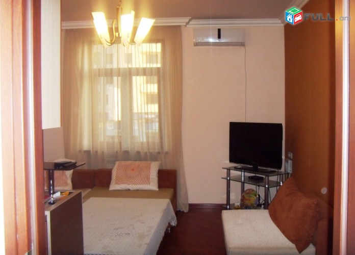 3սեն Կոմիտասի պող., City-ի մոտ