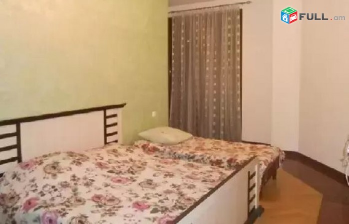 AL2070 Վարձով է տվում 3 սենյականոց բնակարան Բաղրամյան, Մոդրքեյի մոտ