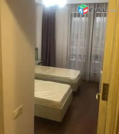 AL8753 Վարձով 3 սենյականոց բնակարան Աբովյան - Սայաթ Նովա խաչմերուկում Ani Hotel-