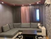 Վաճառվում է 4 սենյականոց բնակարան  Հալաբյան փողոցում