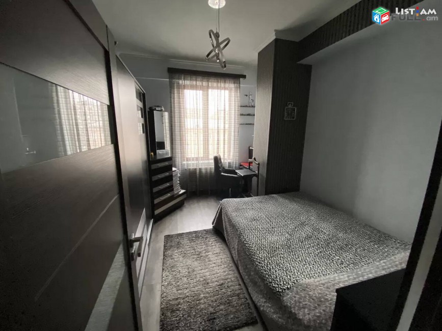 Վաճառվում է 4 սենյականոց բնակարան նորակառույց շենքում Հրաչյա Քոչար փողոցում