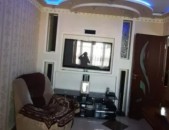 Վաճառվում է 4 սենյականոց բնակարան Շիրակի. 1 փողոցում