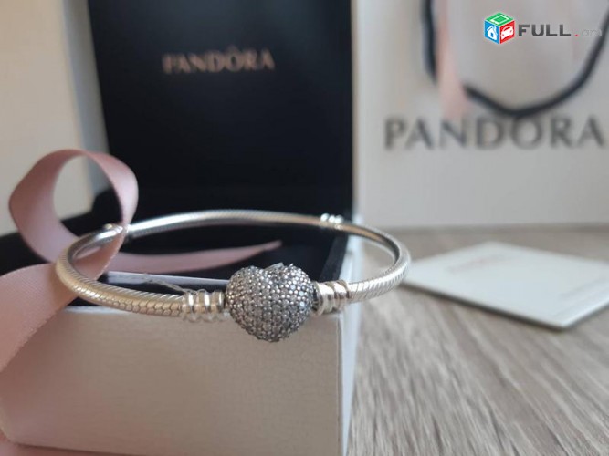 Pandora браслет в форме сердца, украшенной камнями