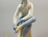 Фарфоровая статуэтка "Конькобежка Лидия Скобликова"
