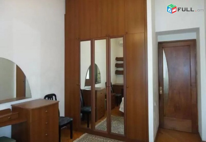 3 սենյականոց բնակարան Նար–Դոսի փողոցում