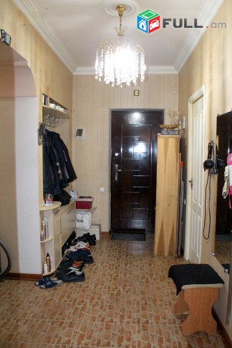 Վերանորոգված բնակարան Արաբկիրում, քարե շենք, միջին հարկ Կոդ 2+23550