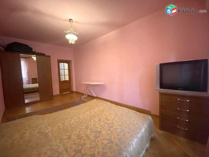 Սայաթ-Նովա պող. Քարե շ. 2-3 սենյակի ձեւափ. վերանորոգված բնակարան Կոդ 5+22260