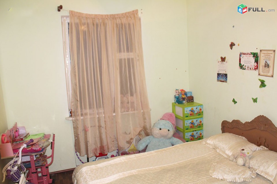 Դավիթաշենում 4 սենյականոց արեւկողմ բնակարան Կոդ 10+40476