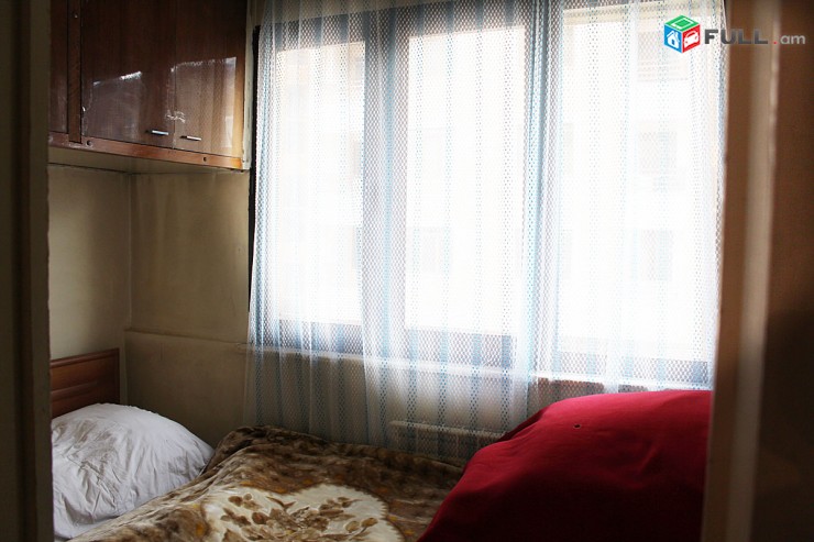 Միջին հարկ, 1-2 սենյակի ձևափոխված բնակարան Արաբկիրում կոդ 10 + 10602