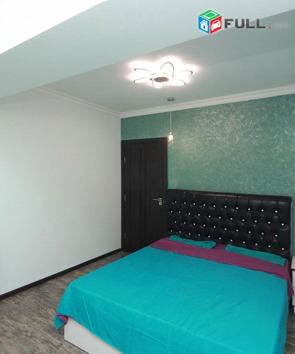 Փոքր Կենտրոն, 2-3 սենյակի ձևափ, կապ, վերանորոգված բնակարան կոդ 8 + 21827
